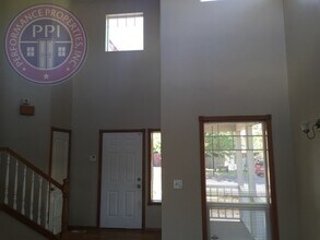 19363 Rollins St in Oregon City, OR - Building Photo - Building Photo