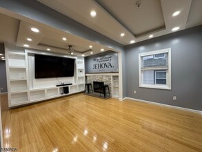 136 Springfield Rd in Elizabeth, NJ - Building Photo - Building Photo