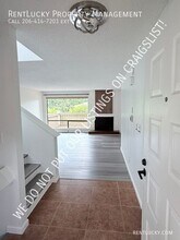 3221 SW 319th Pl in Federal Way, WA - Building Photo - Building Photo
