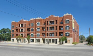 115-125 S Western Ave in Chicago, IL - Building Photo - Building Photo
