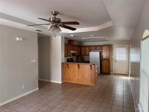 2108 Bahamas Dr, Unit 4 in Edinburg, TX - Building Photo - Building Photo