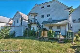 261 Dana St in Wilkes-Barre, PA - Building Photo - Building Photo