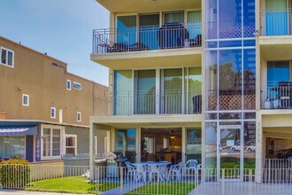 3696 Bayside Walk in San Diego, CA - Building Photo - Building Photo