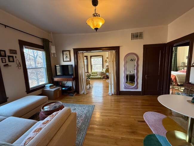 6904 N Wayne Ave in Chicago, IL - Building Photo - Building Photo