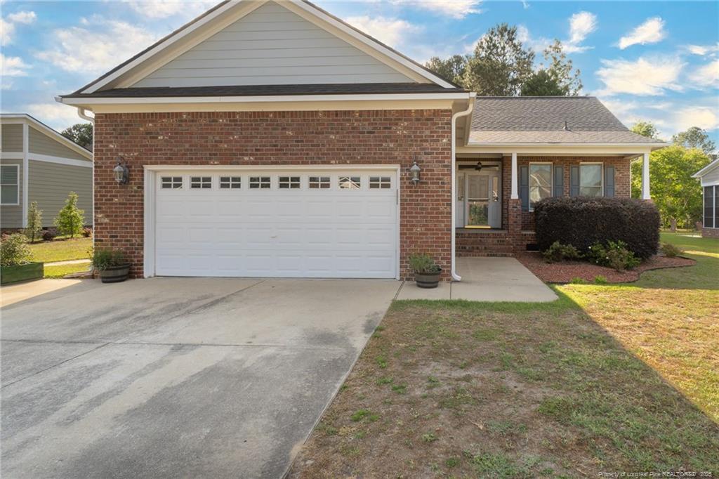 3024 Metthame Dr in Fayetteville, NC - Foto de edificio