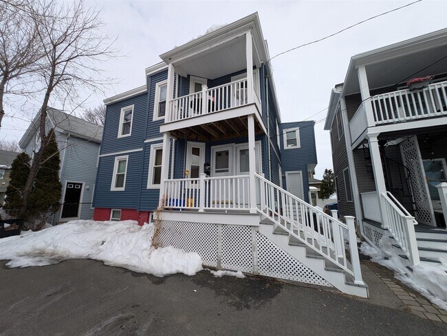 9 Lowell Ter, Unit 2