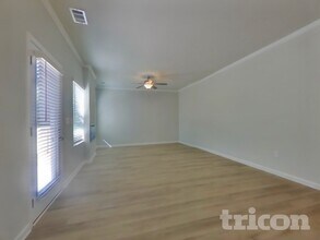 831 Bryson Lake Cir in Douglasville, GA - Building Photo - Building Photo