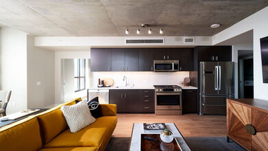 Modera Rincon Hill in San Francisco, CA - Building Photo - Building Photo