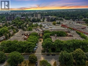 36 Hayhurst Rd in Brantford, ON - Building Photo - Building Photo