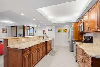 825 Egret Cir in Delray Beach, FL - Foto de edificio - Building Photo