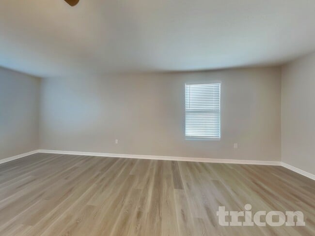 2206 Rockmart Loop in Tavares, FL - Building Photo - Building Photo