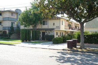 1230 Orange Grove Ave in Glendale, CA - Building Photo - Building Photo