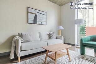 601 W Jackson Blvd in Chicago, IL - Building Photo