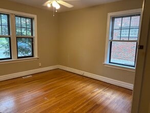 7327 Pershing Ave, Unit 1st Floor in University City, MO - Building Photo - Building Photo