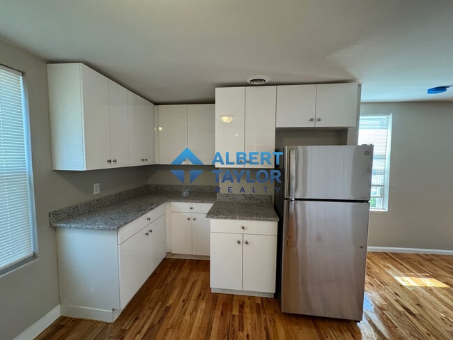 38 Forest St, Unit 2