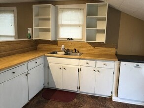 208 Ave A in El Campo, TX - Building Photo - Building Photo