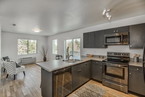 6195 N Minnesota Ave, Unit 3B in Portland, OR - Building Photo - Building Photo