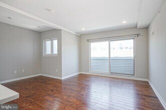 1710 Cambridge St in Philadelphia, PA - Building Photo - Building Photo