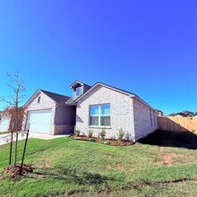 1917 Rock Elm Dr in Edmond, OK - Building Photo - Building Photo