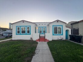 2669 Clyde Ave in Los Angeles, CA - Building Photo