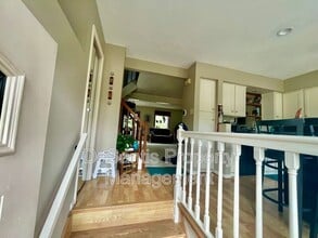 425 Parkridge Ln in Coraopolis, PA - Building Photo - Building Photo