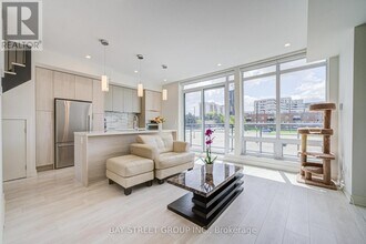 27 Sonic Way in Toronto, ON - Building Photo - Building Photo