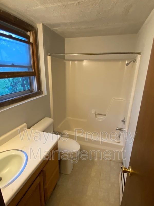 property at 1215 2nd St