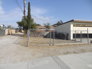 195 W Washburn Ave in San Jacinto, CA - Building Photo - Building Photo