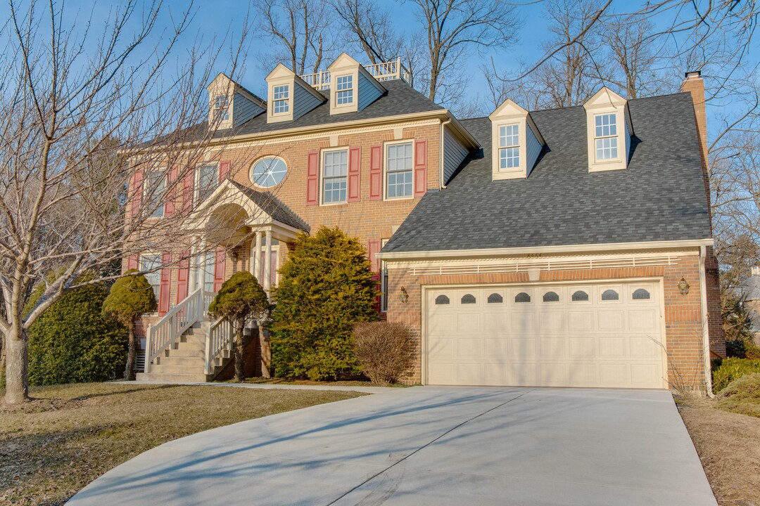 8464 Spring Showers Way in Ellicott City, MD - Building Photo