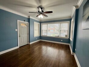 6742 S Artesian Ave in Chicago, IL - Building Photo - Building Photo