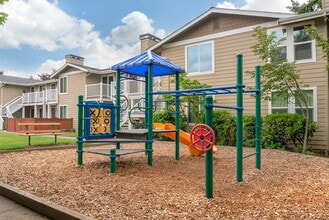 Inglenook Court in Bothell, WA - Foto de edificio - Building Photo