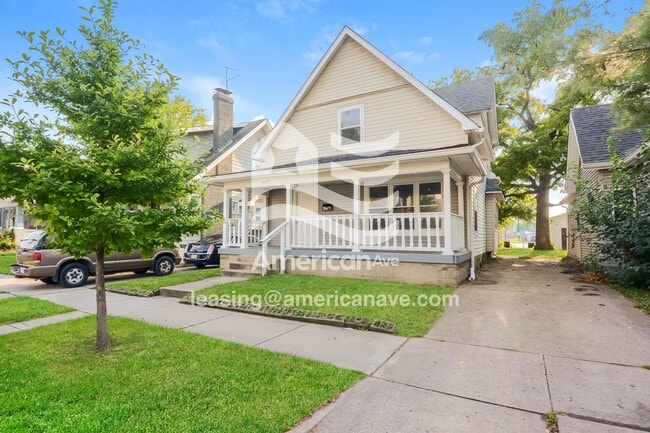 property at 307 N Denny St