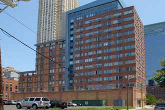 Washington Commons in Jersey City, NJ - Building Photo - Building Photo