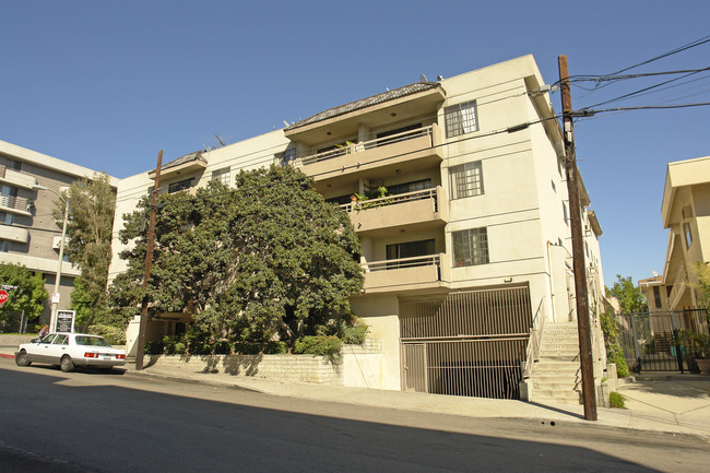 Fuller Apartments in Los Angeles, CA - Foto de edificio - Building Photo