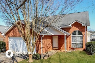 8180 Rhodes Way in Riverdale, GA - Building Photo - Building Photo