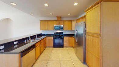 256 Elm Ave in Imperial Beach, CA - Building Photo - Building Photo