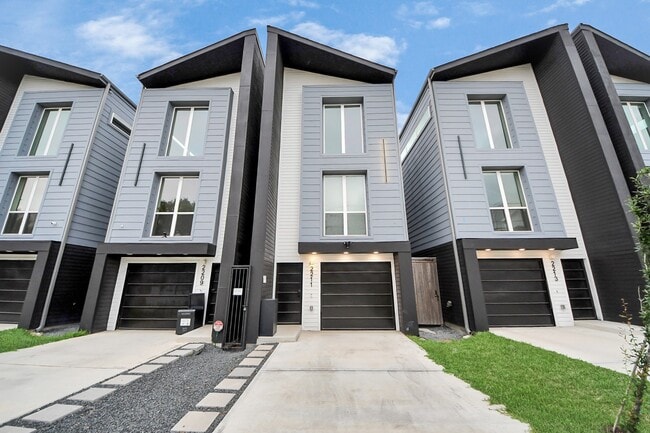 property at 2211 Staples St