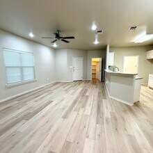 1215 Preston Trails in Wolfforth, TX - Building Photo - Building Photo