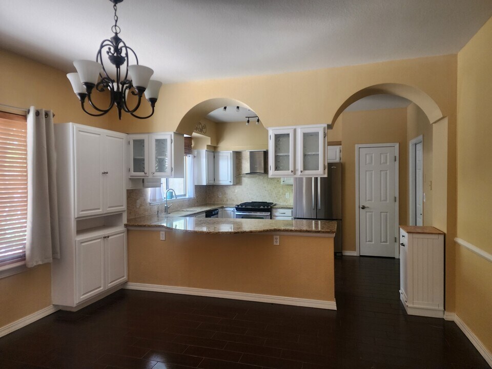 4465 Vista De Luz Ct in Las Cruces, NM - Building Photo