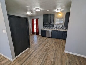 1420 Glenwood Ave in Odessa, TX - Building Photo - Building Photo