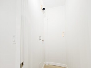 1812 155 Ave NW in Edmonton, AB - Building Photo - Building Photo