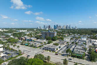 Runaway Bay Condominium in Fort Lauderdale, FL - Building Photo - Building Photo