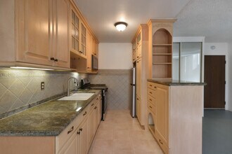 250 Linden Ave in Long Beach, CA - Building Photo - Building Photo