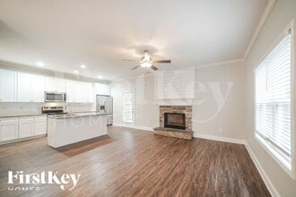 28 E Newnan Rd in Newnan, GA - Building Photo - Building Photo