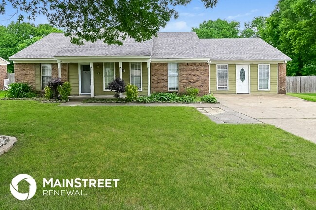 property at 3740 Ramblewood Dr