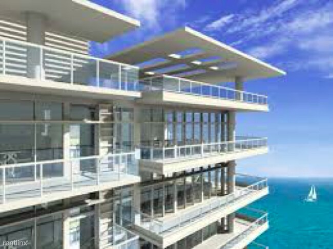 3737 Collins Ave in Miami Beach, FL - Building Photo - Building Photo