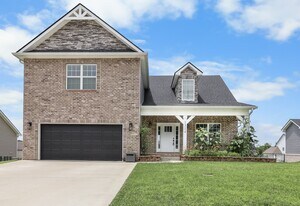 1314 Highgrove Ln in Clarksville, TN - Building Photo