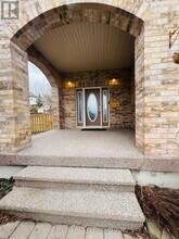 64 Yarrow Ct in Kitchener, ON - Building Photo - Building Photo