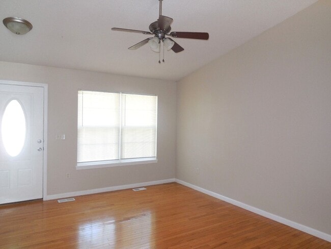 1128 Carraway Ct in Collinsville, IL - Building Photo - Building Photo