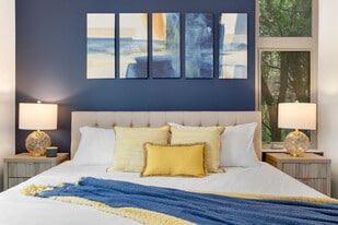 913 10th Ave E in Seattle, WA - Building Photo